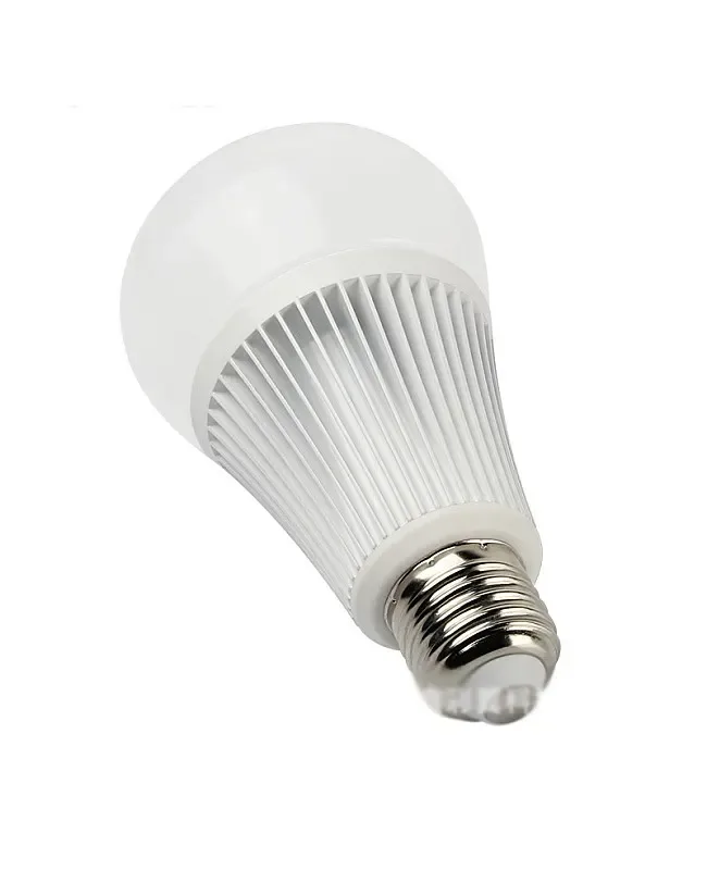 RGB CCT 9 Watt LED Bulb detail 06
