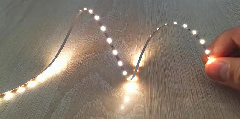 Referenzbild: Flexible LED-Streifen oder starre Linearstäbe: die passende Geometrie wählen