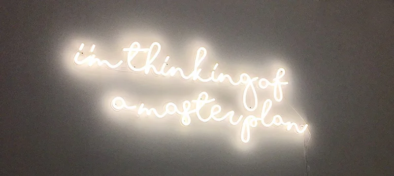 Referenzbild: Flexible LED-Streifen oder starre Linearstäbe: die passende Geometrie wählen 3